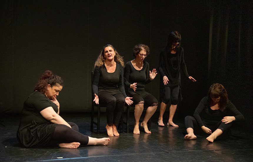 IN OCCASIONE DELLA GIORNATA MONDIALE CONTRO LA VIOLENZA SULLE DONNE LA PRESENTAZIONE DEL LIBRO FOTOGRAFICO E SENZA SENTIRSI ESCLUSE , CON IL SOSTEGNO DI ANDRIANI S.P.A.