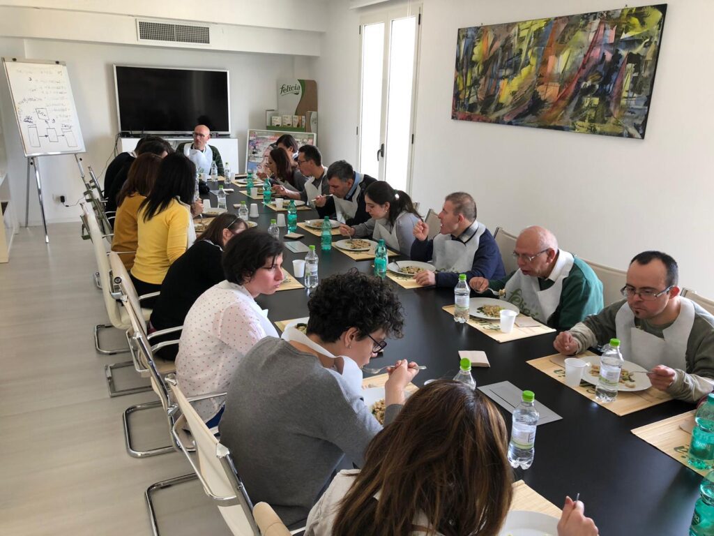 Andriani ha aperto le porte del suo stabilimento all'associazione Anffas Onlus Altamura