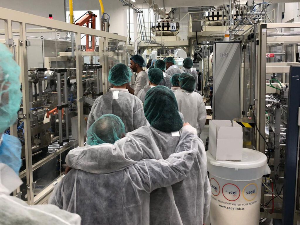 Andriani ha aperto le porte del suo stabilimento all'associazione Anffas Onlus Altamura