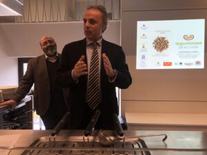 Leguminosa. Semi per il futuro