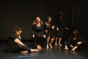 IN OCCASIONE DELLA GIORNATA MONDIALE CONTRO LA VIOLENZA SULLE DONNE LA PRESENTAZIONE DEL LIBRO FOTOGRAFICO E SENZA SENTIRSI ESCLUSE , CON IL SOSTEGNO DI ANDRIANI S.P.A.