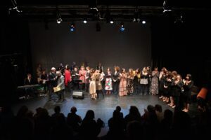 IN OCCASIONE DELLA GIORNATA MONDIALE CONTRO LA VIOLENZA SULLE DONNE LA PRESENTAZIONE DEL LIBRO FOTOGRAFICO E SENZA SENTIRSI ESCLUSE , CON IL SOSTEGNO DI ANDRIANI S.P.A.